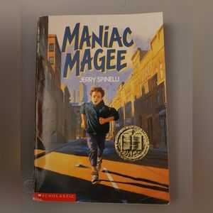 Book Manic Magee / bundle requirement